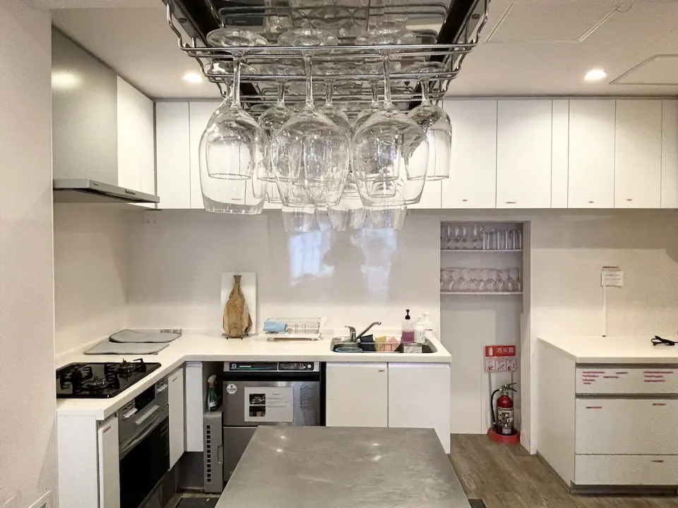 rental space with kitchen at Sakura Hotel Jimbocho