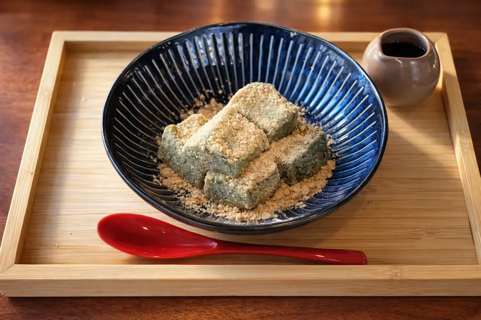 Warabimochi sakura hotel nippori