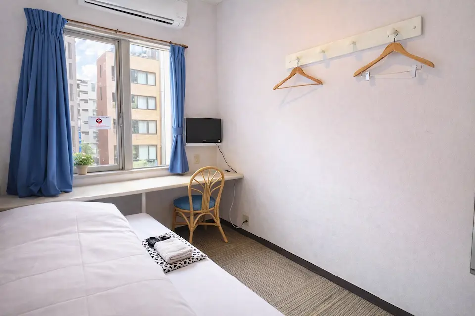 small single room at sakura hotel jimbocho